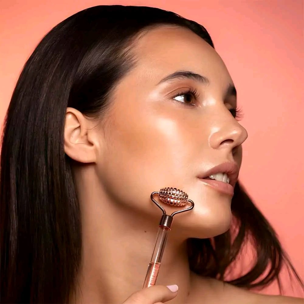 MASAJEADOR FACIAL ELÉCTRICO ROLLER ROSA