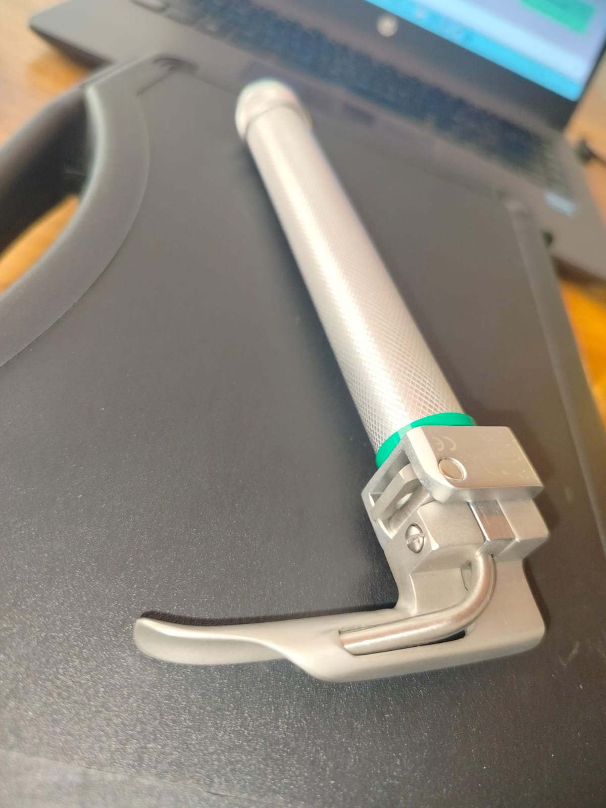 JUEGO DE PALAS DE LARINGOSCOPIO MILLER NEONATAL